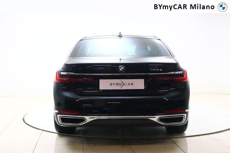 BMW Serie 7 745e auto