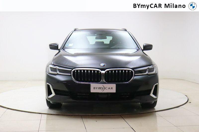 BMW Serie 5 520d Touring mhev 48V xdrive Luxury auto