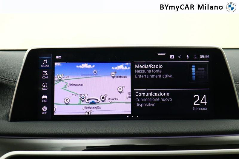 BMW Serie 7 745e auto